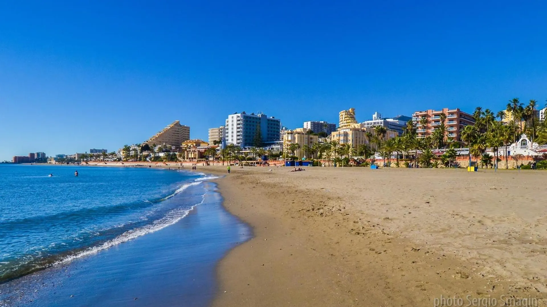 H814 Hercules Estudio. Vistas Al Mar. Perfecta Ubicacion. Benalmadena 0*,  Spain