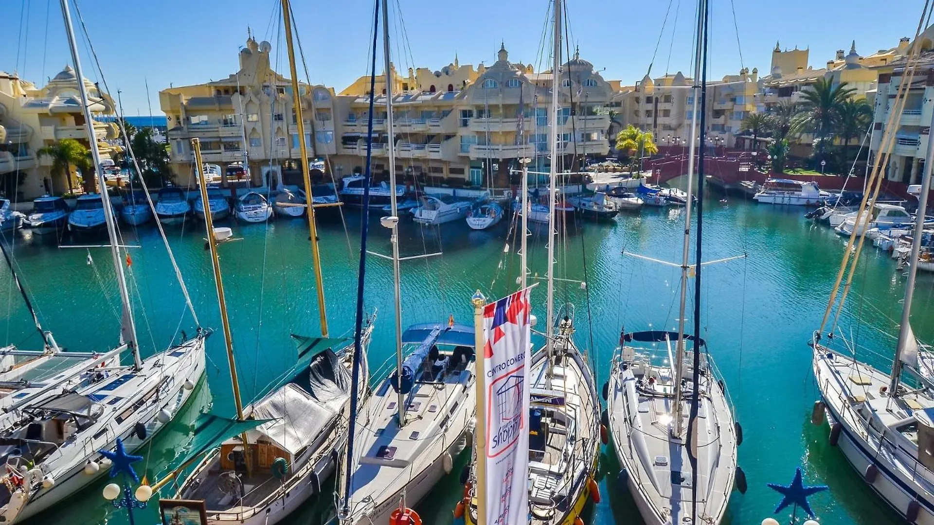 H814 Hercules Estudio. Vistas Al Mar. Perfecta Ubicacion. Benalmadena